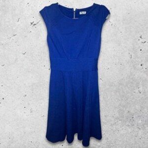 Eliza J Dress Cap Sleeve Pleated‎ Design Waist Zip Back Closure Royal Blue Small